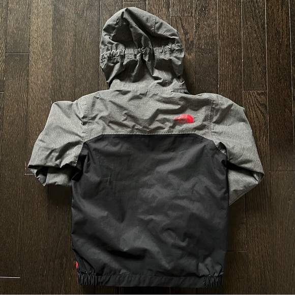 The North Face 3-in-1 Triclimate Jacket Coat in 4T - Picture 2 of 9